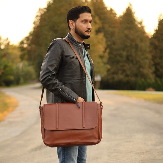 Men's leather Laptop/ Messenger bag