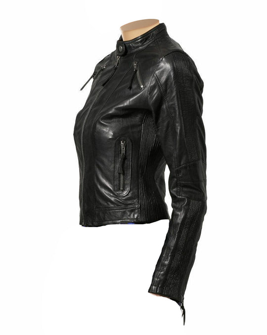 Warm and cozy cropped cafe racer leather jacket